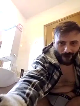 Snapshot of coppiasenzacensura chatting on 04/14/26, 05:19 coppiasenzacensura online show from 04/14/26, 05:19