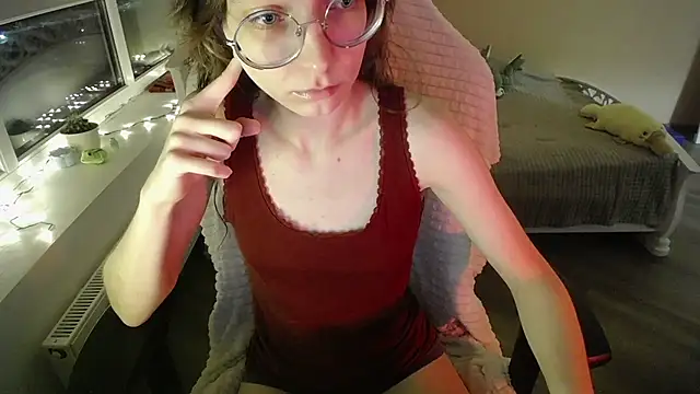 MissLinaDream online show from 06/24/26, 09:03