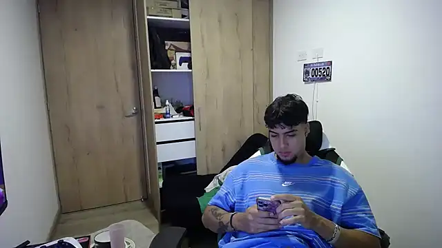 matias bianco online show from 10/31/25, 07:53