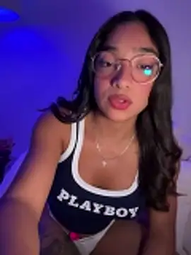 Snapshot of Bellafr chatting on 10/18/25, 07:47 Bellafr online show from 10/18/25, 07:47
