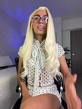 Snapshot of Miss_sagitario chatting on 05/22/26, 12:00 Miss sagitario online show from 05/22/26, 12:00