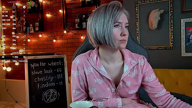 ReiYosimoto online show from 03/27/26, 11:21