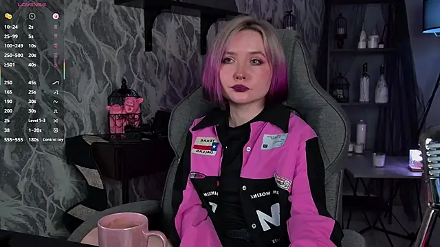 ReiYosimoto online show from 04/18/26, 01:15