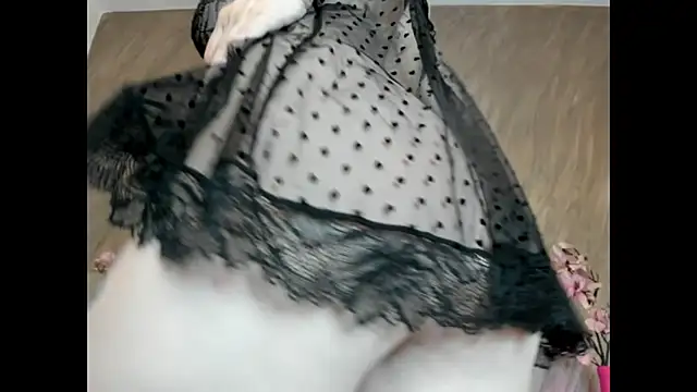 Snapshot of Rayanablackandwhite chatting on 04/20/26, 07:26 Rayanablackandwhite online show from 04/20/26, 07:26