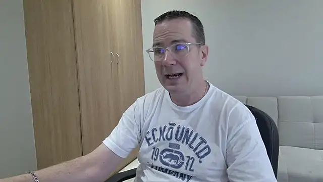 BrettJ81 online show from 03/08/26, 01:04