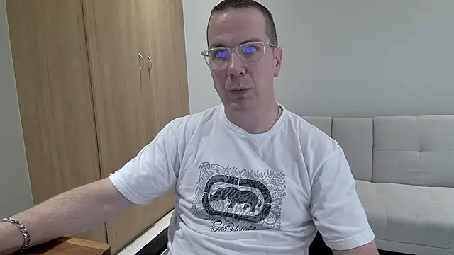 BrettJ81 online show from 03/19/26, 02:21