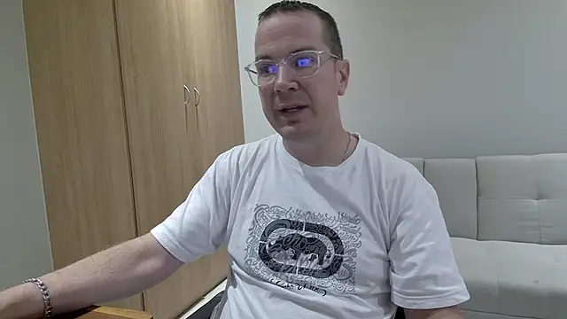 BrettJ81 online show from 03/23/26, 02:54