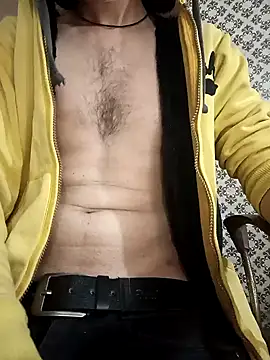 Snapshot of BrownBoy69666 chatting on 12/09/24, 08:44 BrownBoy69666 online show from 12/09/24, 08:44