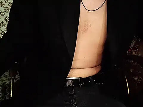 Snapshot of BrownBoy69666 chatting on 12/28/24, 01:50 BrownBoy69666 online show from 12/28/24, 01:50