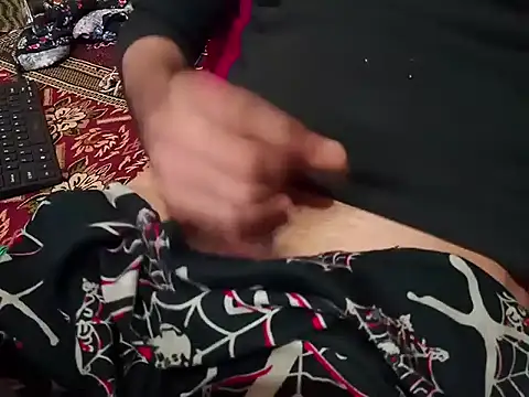 Snapshot of BrownBoy69666 chatting on 01/06/25, 11:42 BrownBoy69666 online show from 01/06/25, 11:42