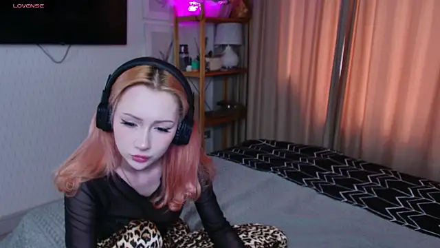 Snapshot of Lexitey chatting on 06/10/26, 08:46 Lexitey online show from 06/10/26, 08:46
