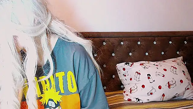 Snapshot of Sara4uu chatting on 09/12/25, 11:26 Sara4uu online show from 09/12/25, 11:26