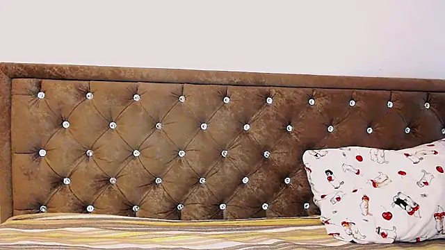 Snapshot of Sara4uu chatting on 11/02/25, 07:22 Sara4uu online show from 11/02/25, 07:22