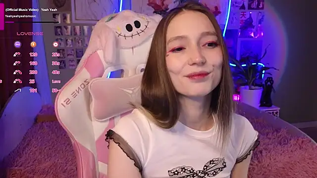 Evie Ro online show from 05/11/26, 02:56