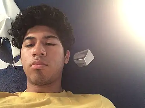 Snapshot of Mangopitudo chatting on 01/15/25, 10:35 Mangopitudo online show from 01/15/25, 10:35