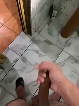 Snapshot of gui6789b chatting on 12/25/24, 05:48 gui6789b online show from 12/25/24, 05:48