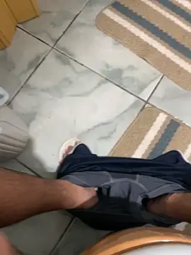 Snapshot of gui6789b chatting on 10/15/25, 02:55 gui6789b online show from 10/15/25, 02:55