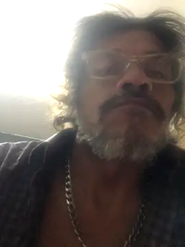 Snapshot of kvr27 chatting on 09/25/25, 01:42 kvr27 online show from 09/25/25, 01:42