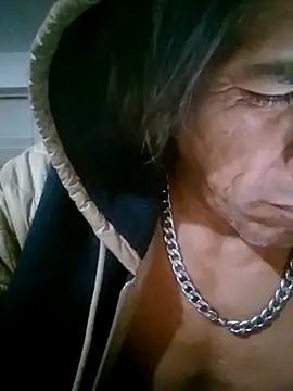 Snapshot of kvr27 chatting on 09/28/25, 02:50 kvr27 online show from 09/28/25, 02:50