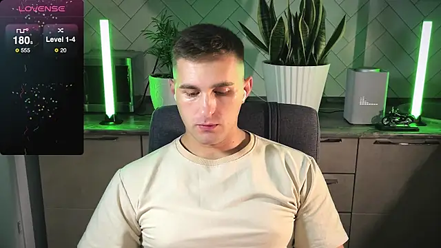 Sweeet  boy online show from 01/24/25, 08:11