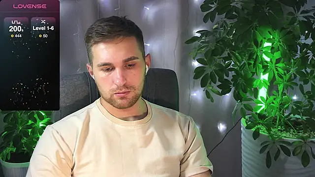 Sweeet  boy online show from 02/17/25, 09:41