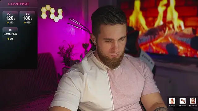 Snapshot of Sweeet__boy chatting on 04/28/26, 04:01 Sweeet boy online show from 04/28/26, 04:01