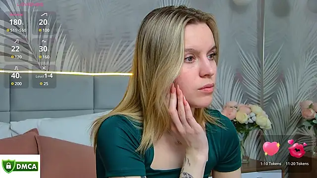 Snapshot of AmaliaBell chatting on 02/15/25, 04:23 AmaliaBell online show from 02/15/25, 04:23