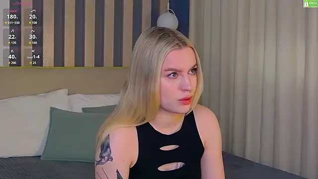 AmaliaBell online show from 04/12/26, 01:05