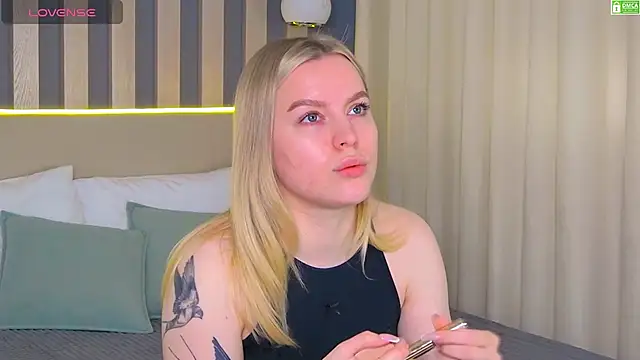 AmaliaBell online show from 04/16/26, 01:12