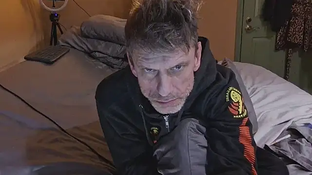 leahcimnikral online show from 01/06/26, 03:10