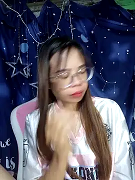 Snapshot of __Mai-love19__ chatting on 10/18/25, 11:27 Mai-love19 online show from 10/18/25, 11:27