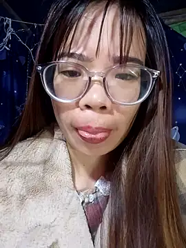 Snapshot of __Mai-love19__ chatting on 11/21/25, 11:03 Mai-love19 online show from 11/21/25, 11:03