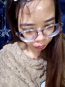 Snapshot of __Mai-love19__ chatting on 11/28/25, 12:41 Mai-love19 online show from 11/28/25, 12:41