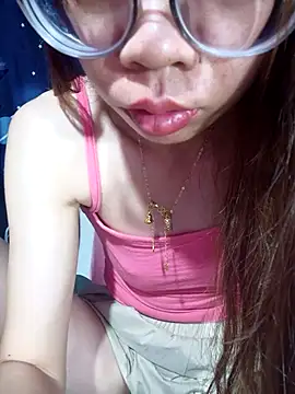   Mai-love19   online show from 05/17/26, 10:28