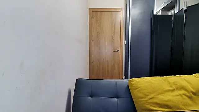 Snapshot of Lustylia chatting on 01/06/25, 03:29 Lustylia online show from 01/06/25, 03:29