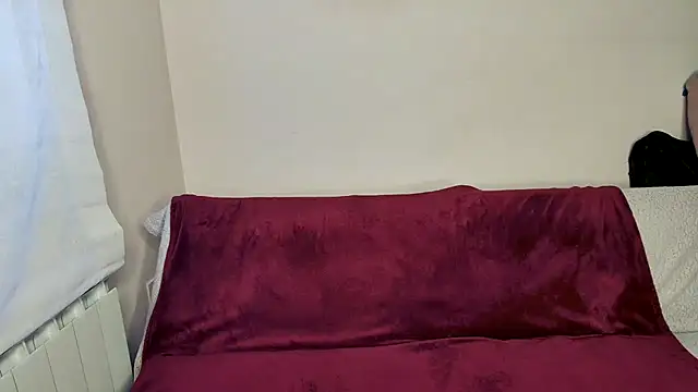 Snapshot of Lustylia chatting on 11/21/25, 10:58 Lustylia online show from 11/21/25, 10:58