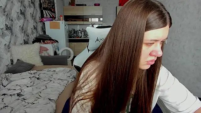 Snapshot of Lis_Kollen chatting on 11/11/25, 08:14 Lis Kollen online show from 11/11/25, 08:14