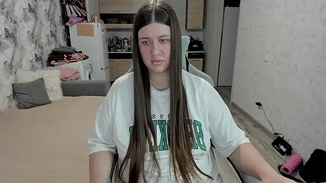 Snapshot of Lis_Kollen chatting on 11/22/25, 04:28 Lis Kollen online show from 11/22/25, 04:28