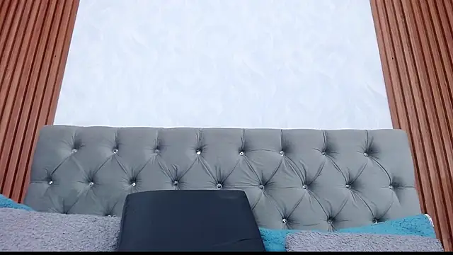 gisellsaenz online show from 09/08/25, 07:35