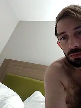 Snapshot of afTerparTycloudz chatting on 10/16/25, 02:56 afTerparTycloudz online show from 10/16/25, 02:56