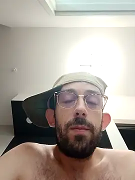 Snapshot of afTerparTycloudz chatting on 10/17/25, 11:02 afTerparTycloudz online show from 10/17/25, 11:02