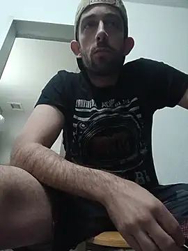 Snapshot of afTerparTycloudz chatting on 11/02/25, 11:07 afTerparTycloudz online show from 11/02/25, 11:07