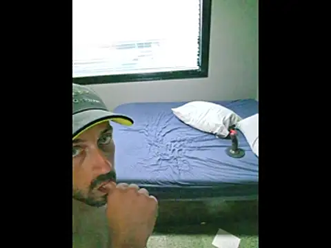 Snapshot of afTerparTycloudz chatting on 07/02/26, 10:43 afTerparTycloudz online show from 07/02/26, 10:43
