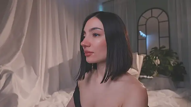 AmyArmstrong online show from 02/05/26, 10:36