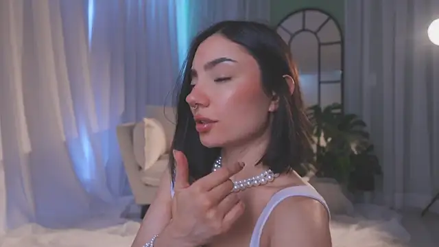 AmyArmstrong online show from 02/16/26, 08:49