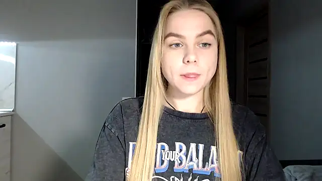 Snapshot of Sunbeam_ chatting on 12/27/24, 09:43 Sunbeam online show from 12/27/24, 09:43