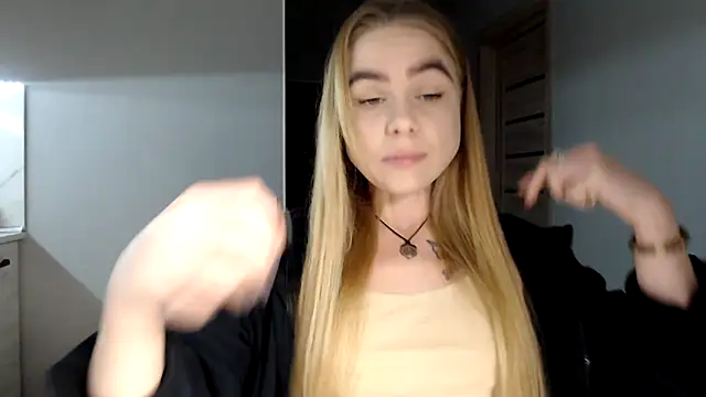 Snapshot of Sunbeam_ chatting on 01/24/25, 08:22 Sunbeam online show from 01/24/25, 08:22