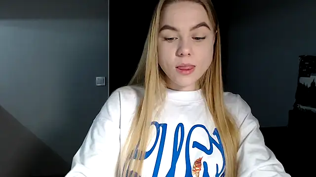 Snapshot of Sunbeam_ chatting on 02/05/25, 08:35 Sunbeam online show from 02/05/25, 08:35