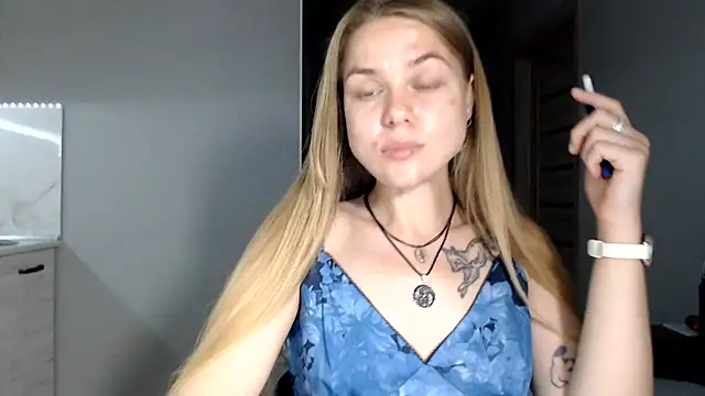 Snapshot of Sunbeam_ chatting on 06/12/26, 09:14 Sunbeam online show from 06/12/26, 09:14
