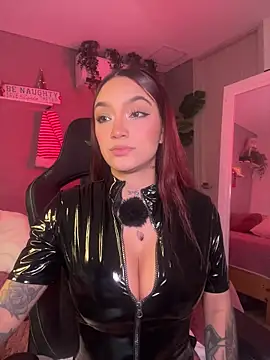 DaniDusan  online show from 12/19/25, 08:16